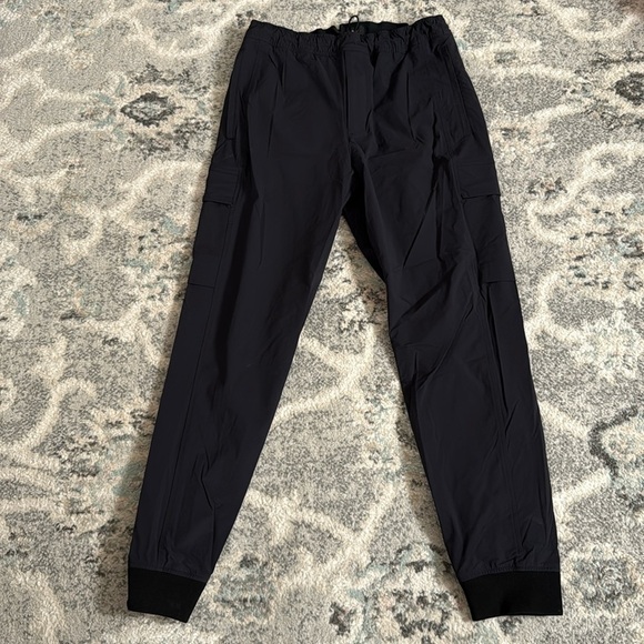 Theory Douglas Precision Stretch-Shell Sweatpants - Picture 1 of 11
